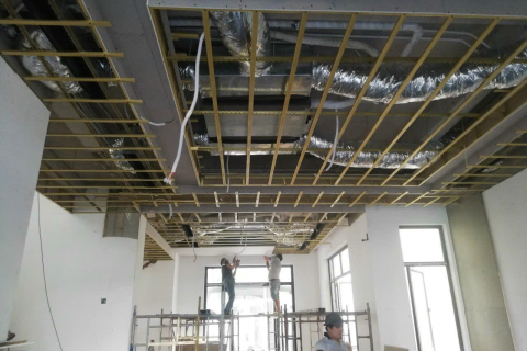 Thợ làm vách ngăn thạch cao tại Quận 10