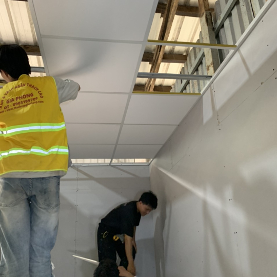 Thi công Thạch cao nhà kho , nhà xưởng 